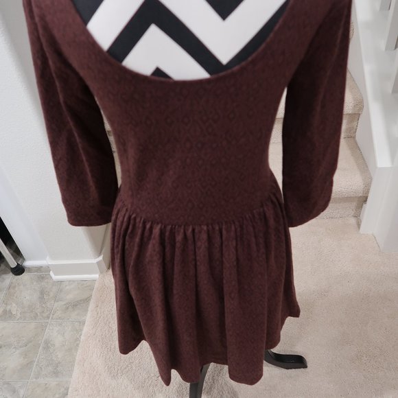 3/4 Sleeve Knit Dress - Picture 6 of 7